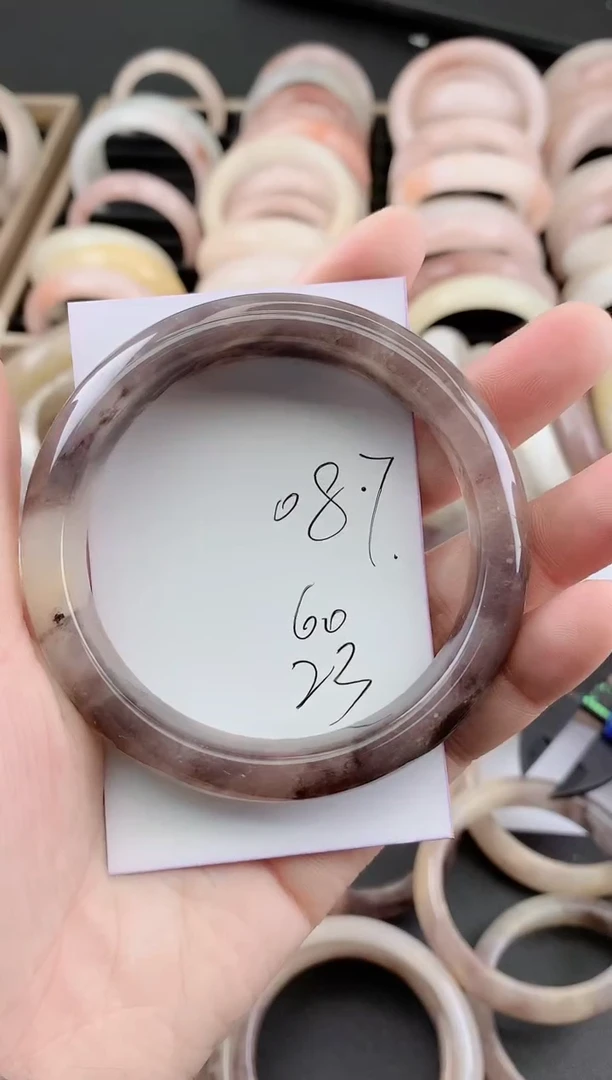 未镶嵌手镯石英质玉087