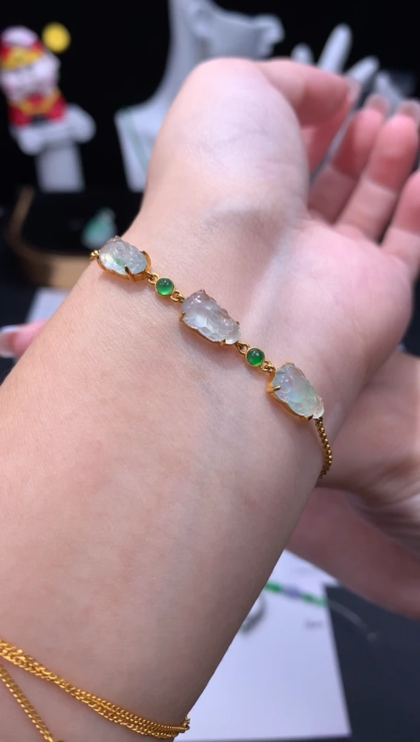 18K金镶嵌定制翡翠48小时鉴赏期 退货不扣服务费