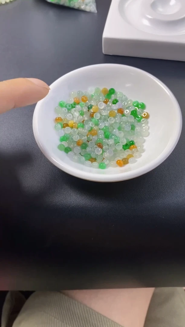 翡翠散珠31天然A货翡翠散珠同款多样式发货发10颗