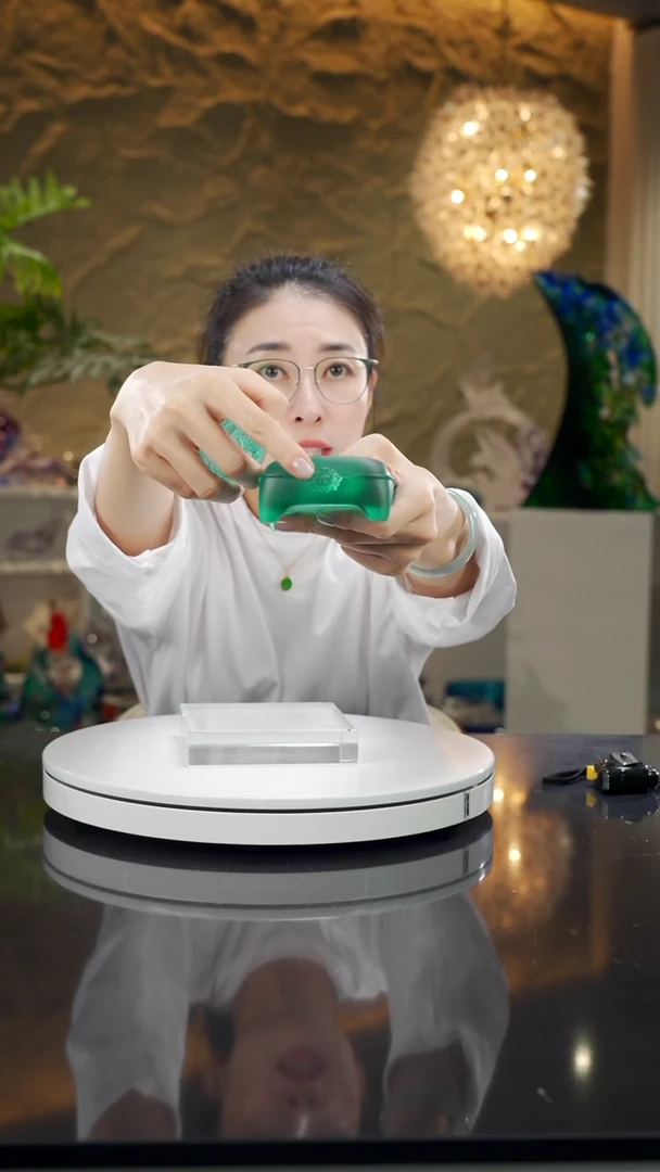 福利湖水绿香炉摆件