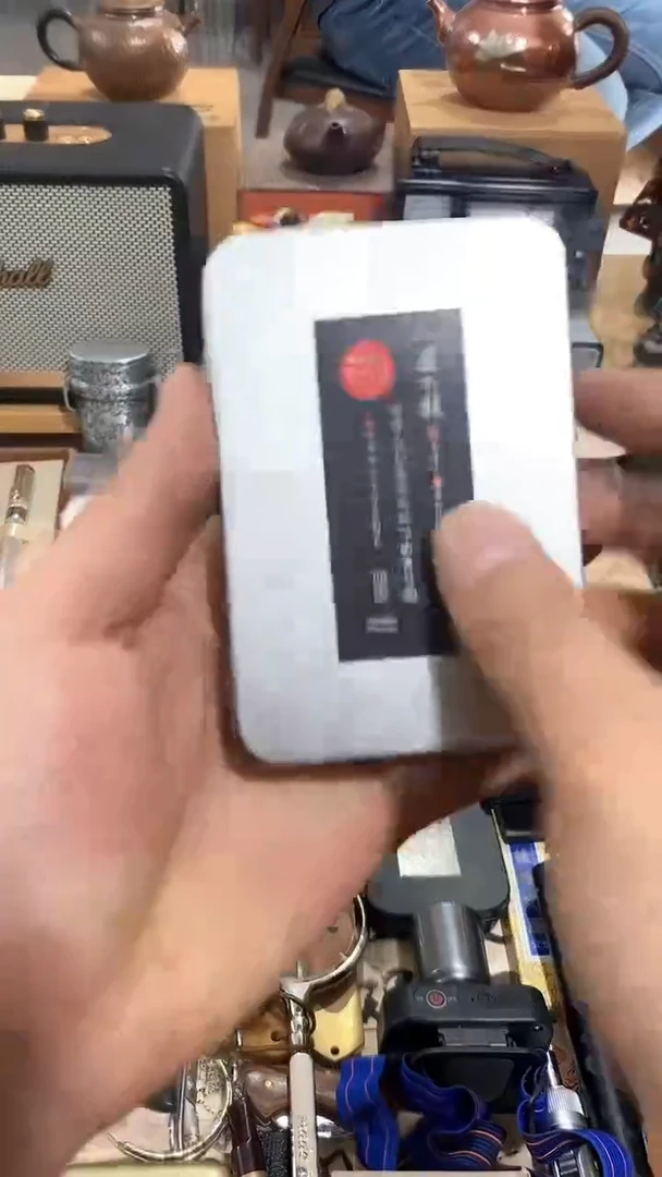 瓷片闪购商品  如图所示