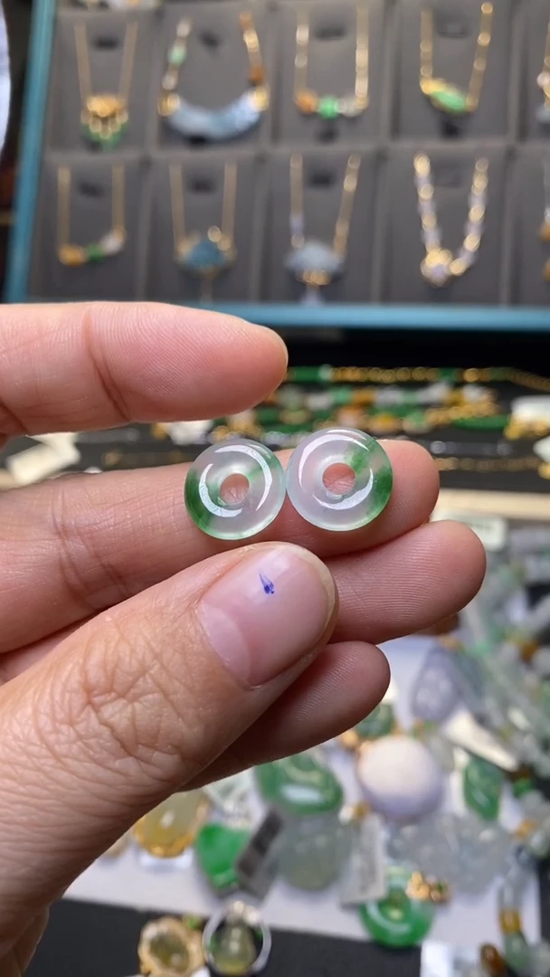 颈饰未镶嵌翡翠净货37544