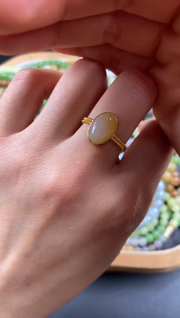 银S925镶嵌戒指和田玉糖白小蛋面戒指12mm