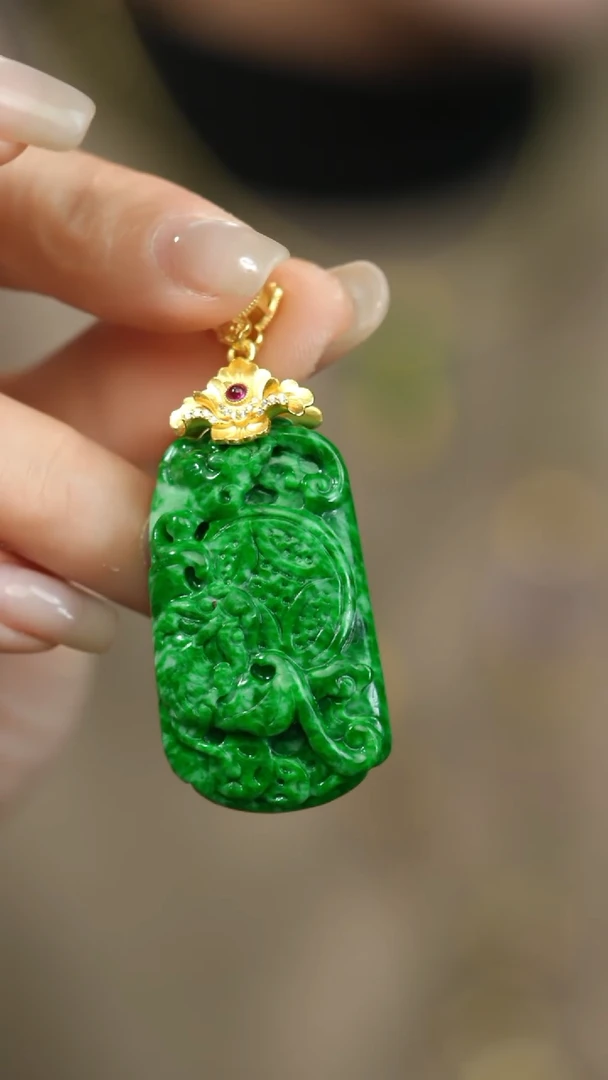 颈饰未镶嵌翡翠@HMG73101709@