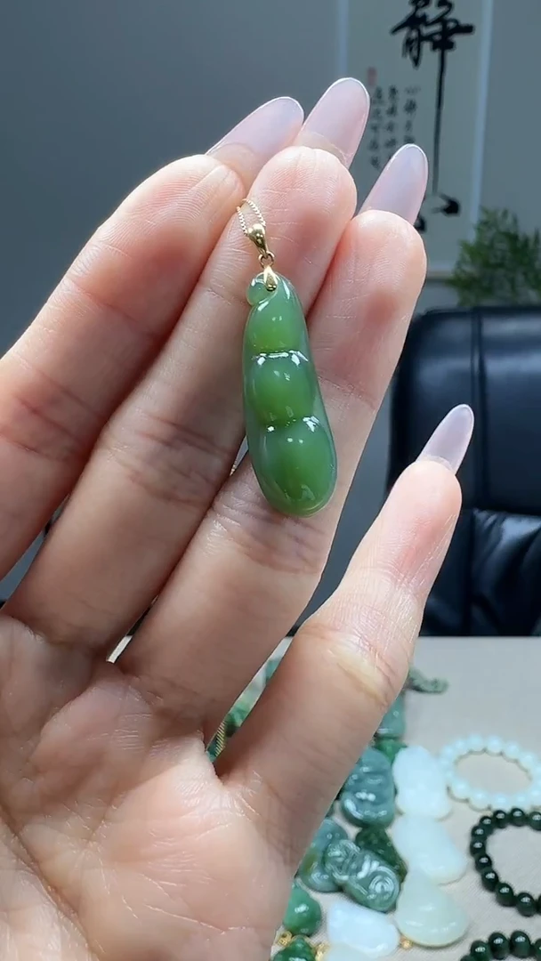 吊坠(不含链)18K金镶嵌和田玉1