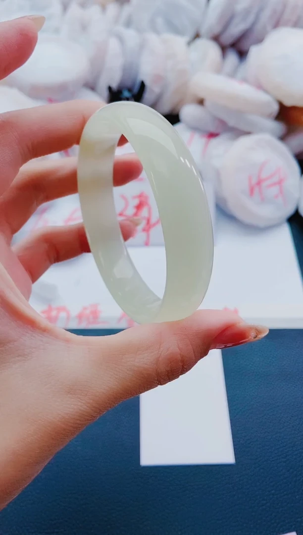 未镶嵌手镯石英质玉M120-62-63