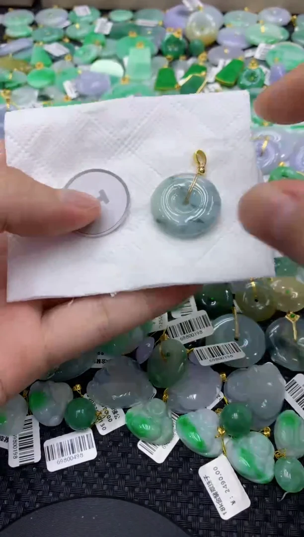 颈饰未镶嵌翡翠天然缅甸翡翠A货