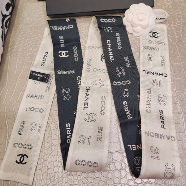 未使用 Chanel/香奈儿 汤/TP031144/康鹏黑白双面twilly 丝巾