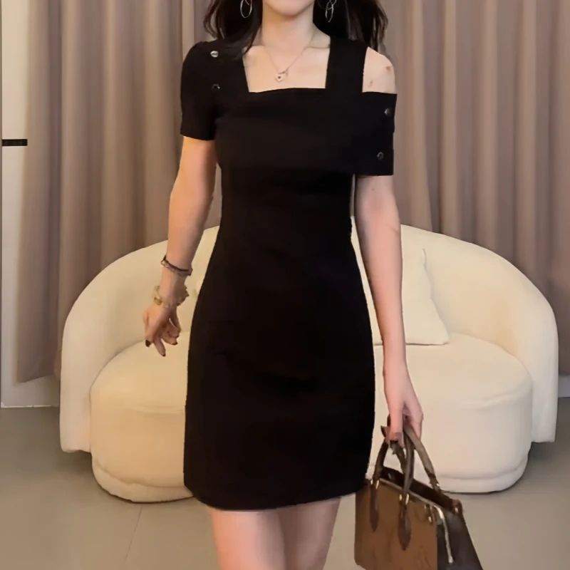 夏季高级露肩设计感纯欲连衣裙胖MM梨形收腰显瘦修身款性感包臀裙