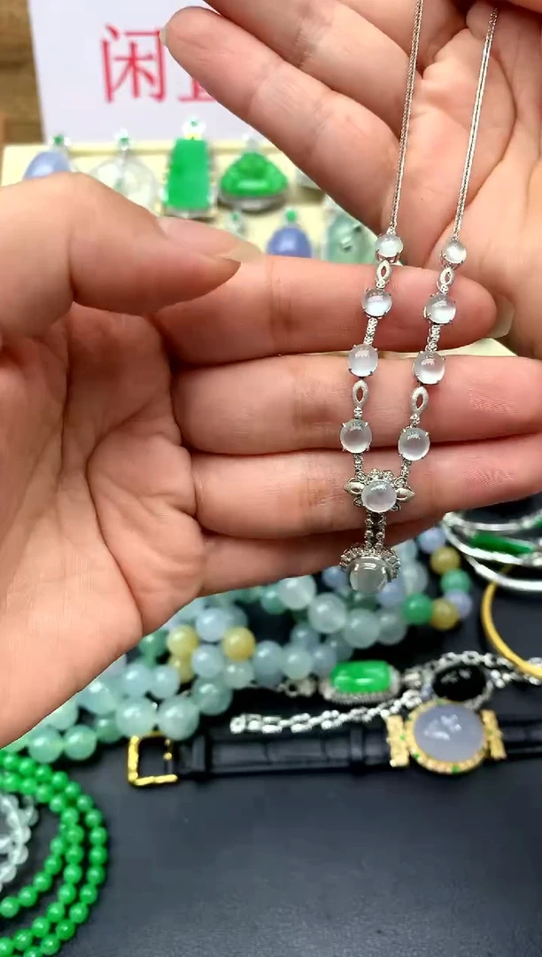 翡翠18K金镶嵌颈饰500-中国好珍宝