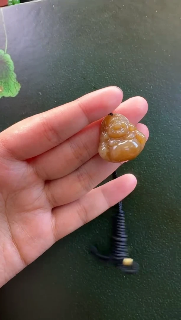 颈饰未镶嵌和田玉吊坠