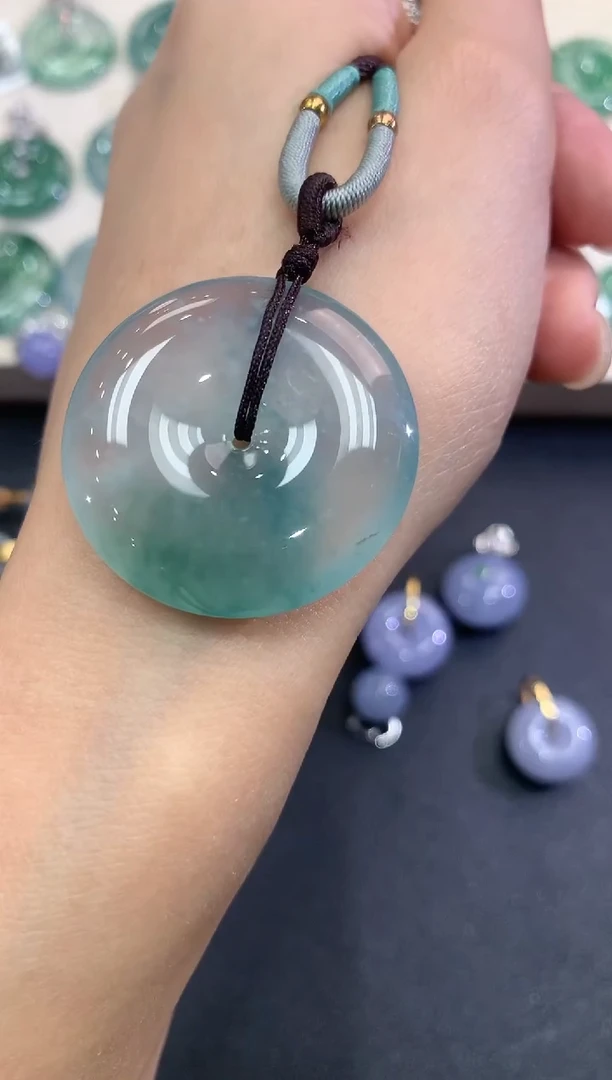 【闪购商品】翡翠吊坠(不含链)未镶嵌a61