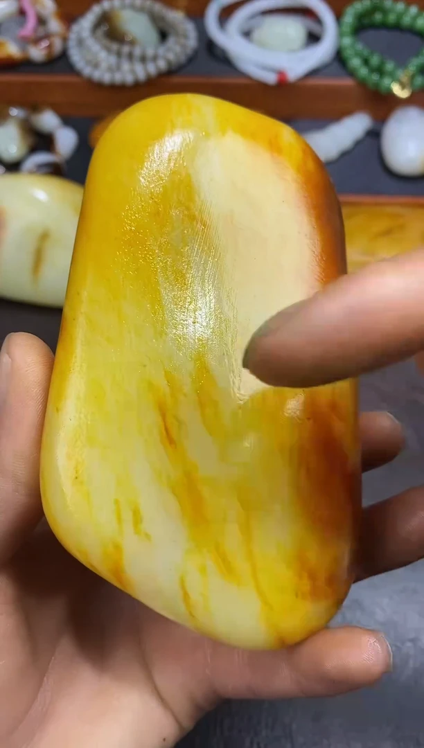 未镶嵌和田玉摆件上****…和田玉