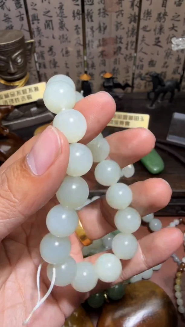 未镶嵌和田玉挂件和田玉