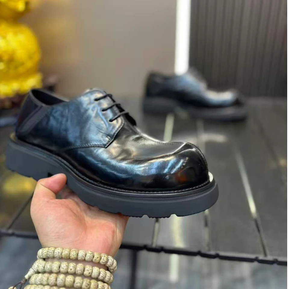 2025年秋季新款潮流百搭舒适透气精致轻奢高档男士皮鞋