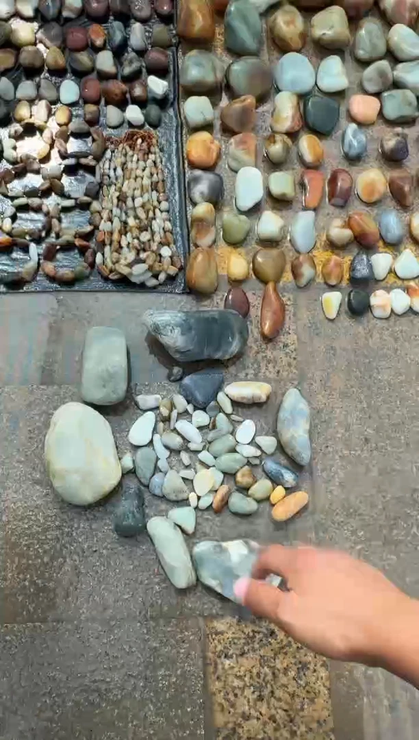 未镶嵌和田玉（糖玉）挂件和田玉