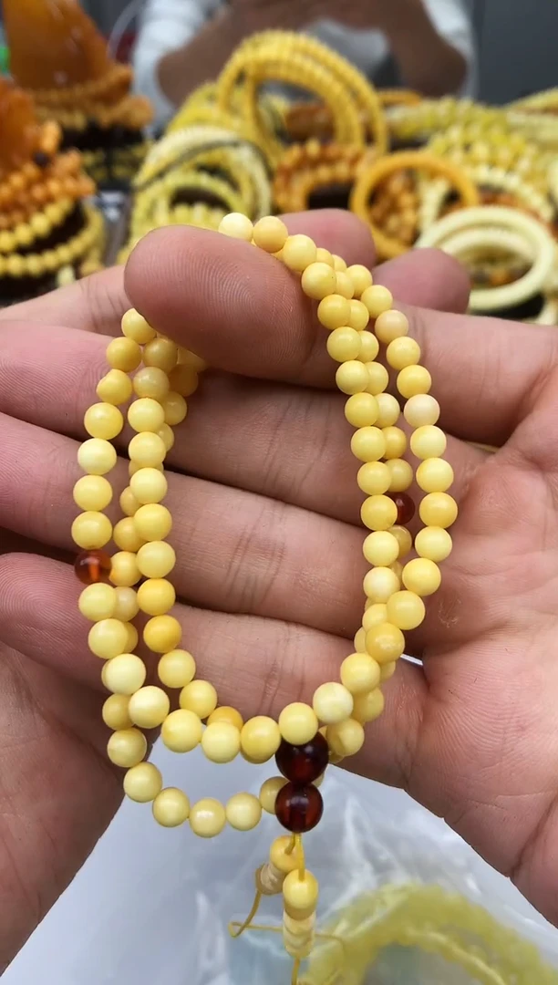 裸石琥珀未镶嵌链子