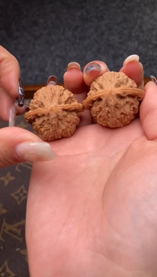 把件文玩核桃B280号37尺金牛