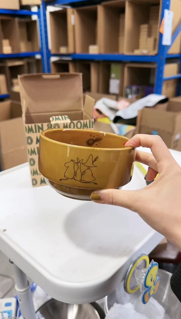 【闪购商品】瓷片姆明80周年焦糖棕流星碗