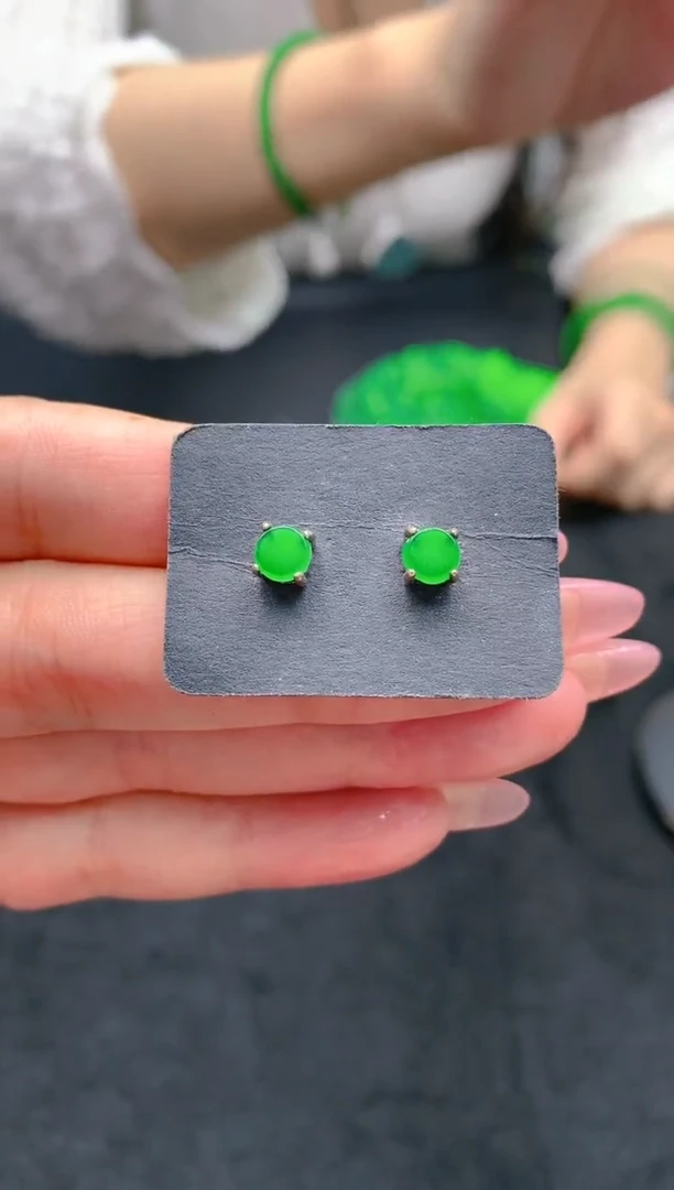 翡翠未镶嵌颈饰天然A货翡翠