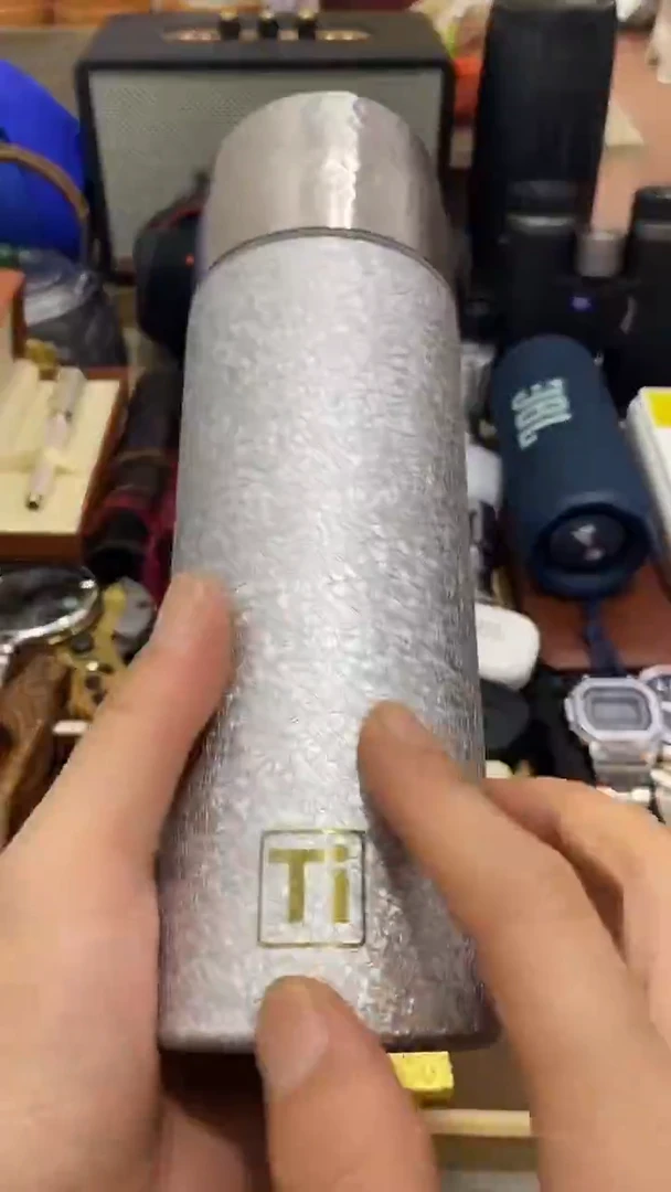 瓷片闪购商品 如图所示