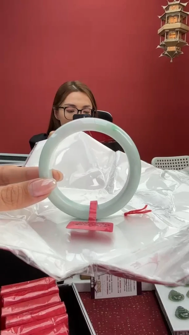 【闪购商品】翡翠手镯未镶嵌3手镯