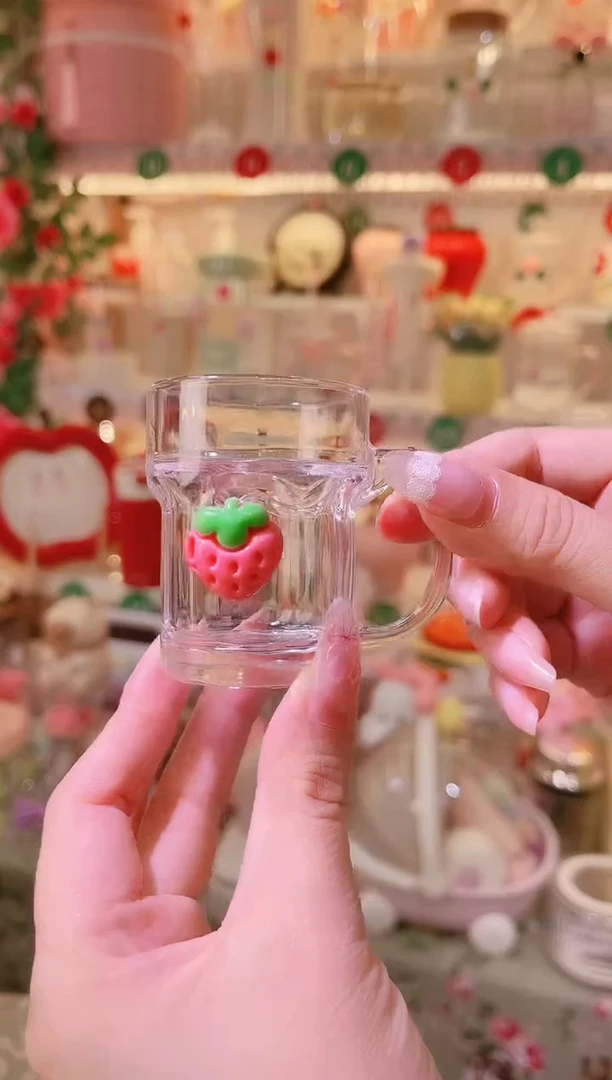摆件品质好发货快放心拍！草莓一口杯