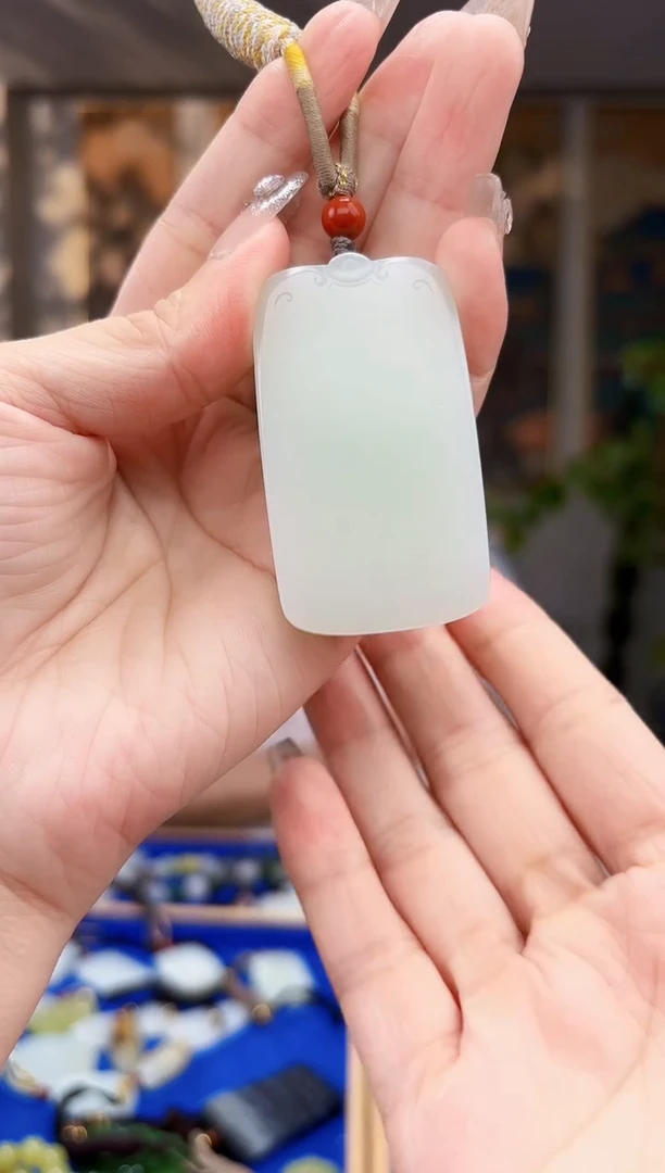 和田玉未镶嵌挂件拍一发一