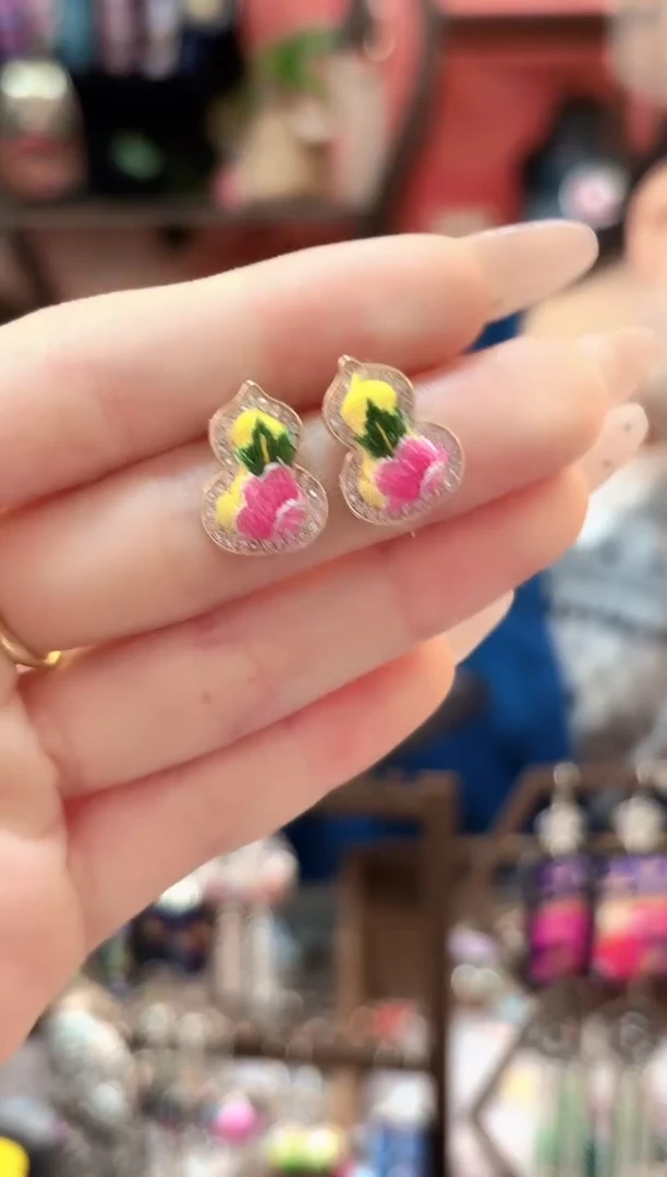 织绣云织谣老绣饰品478