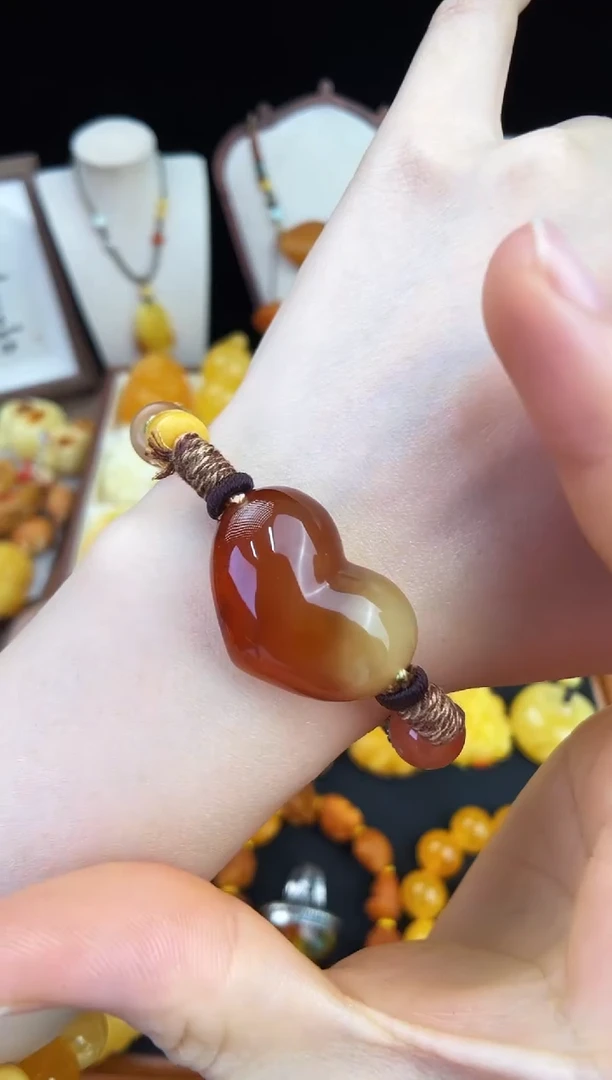 琥珀未镶嵌珠宝奇石柒月