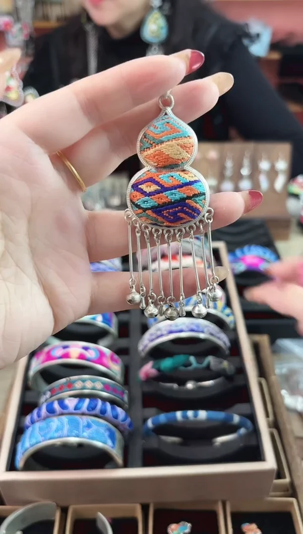 织绣艺枝独绣手工饰品106
