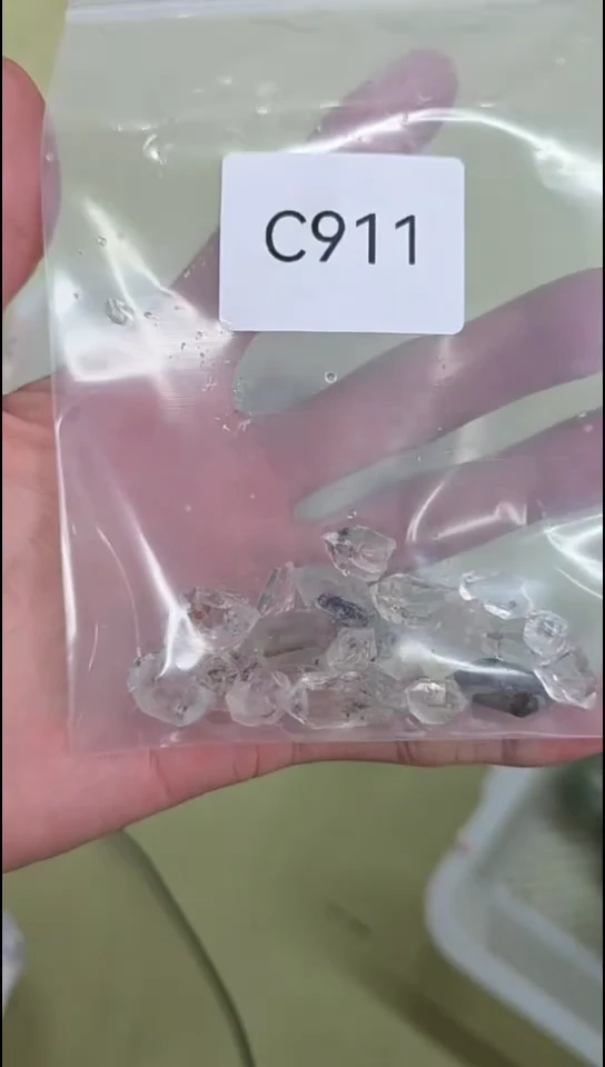 未镶嵌珠宝半成品水晶C911 约25g 多样性发一件