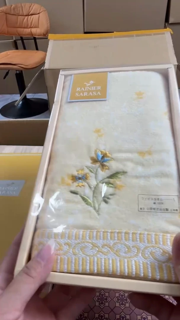 瓷片何**惧新店开播