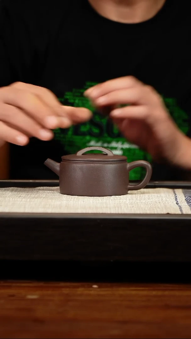 茶壶紫砂四底汉瓦