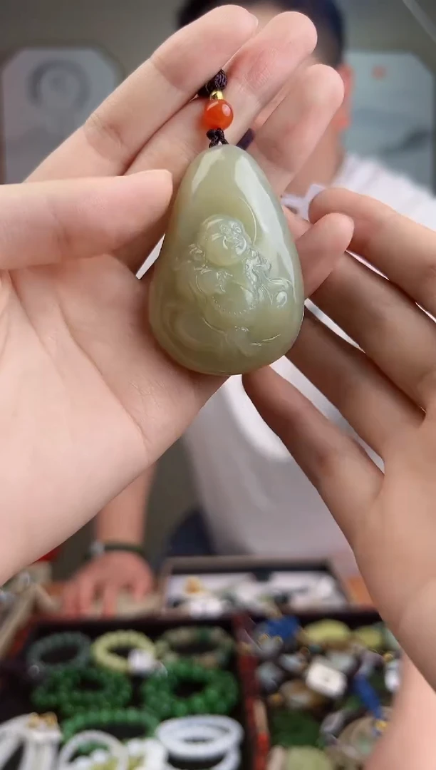 颈饰未镶嵌和田玉一物一证 拍一单发一个