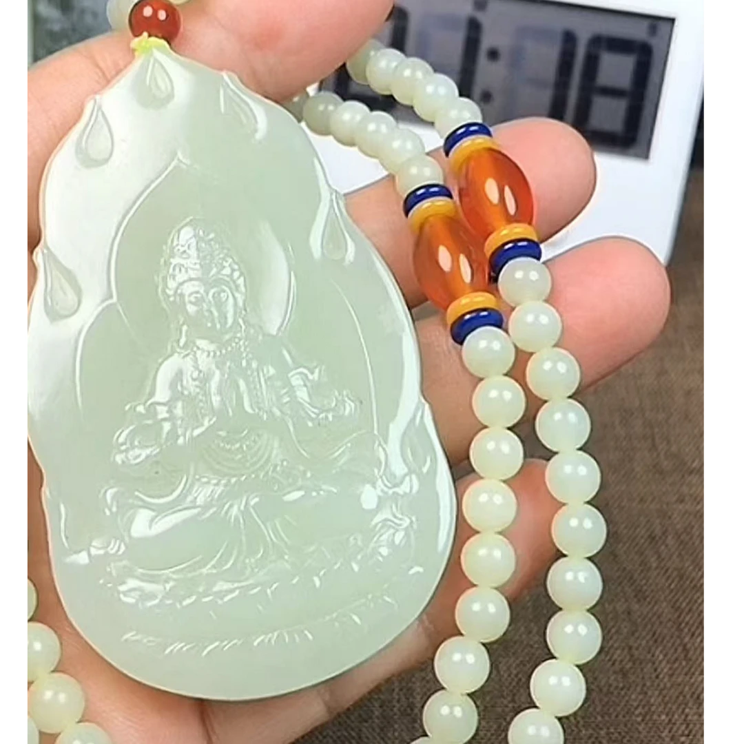 和田玉挂件一个带链子王