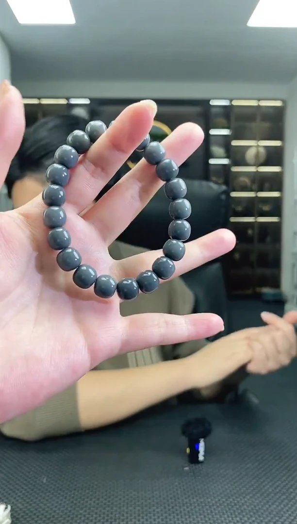 未镶嵌手串和田玉卡10老型