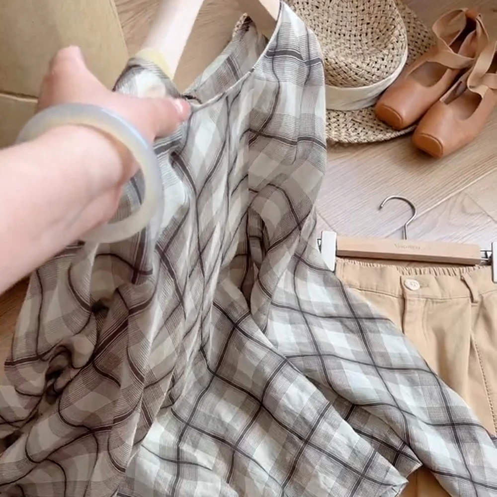 高智感格纹衬衫高级气质打底衫上衣拼接花边衬衣C6082