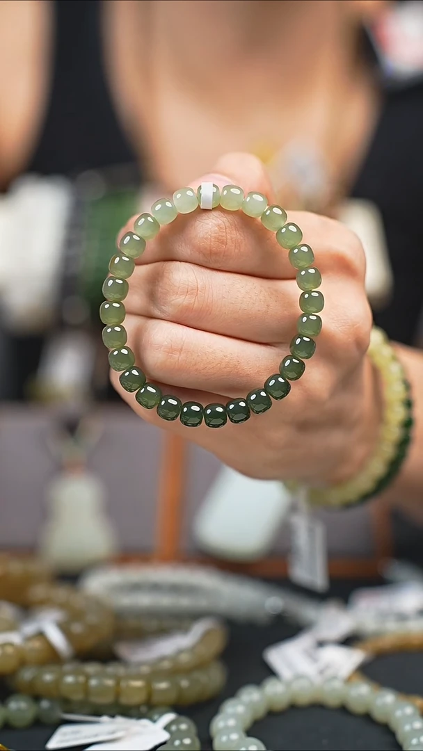 颈饰未镶嵌和田玉拍一发一