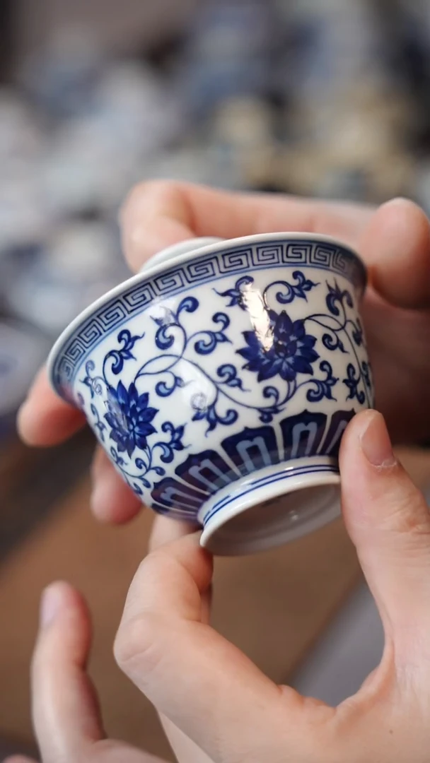 春风 缠枝盖碗111111