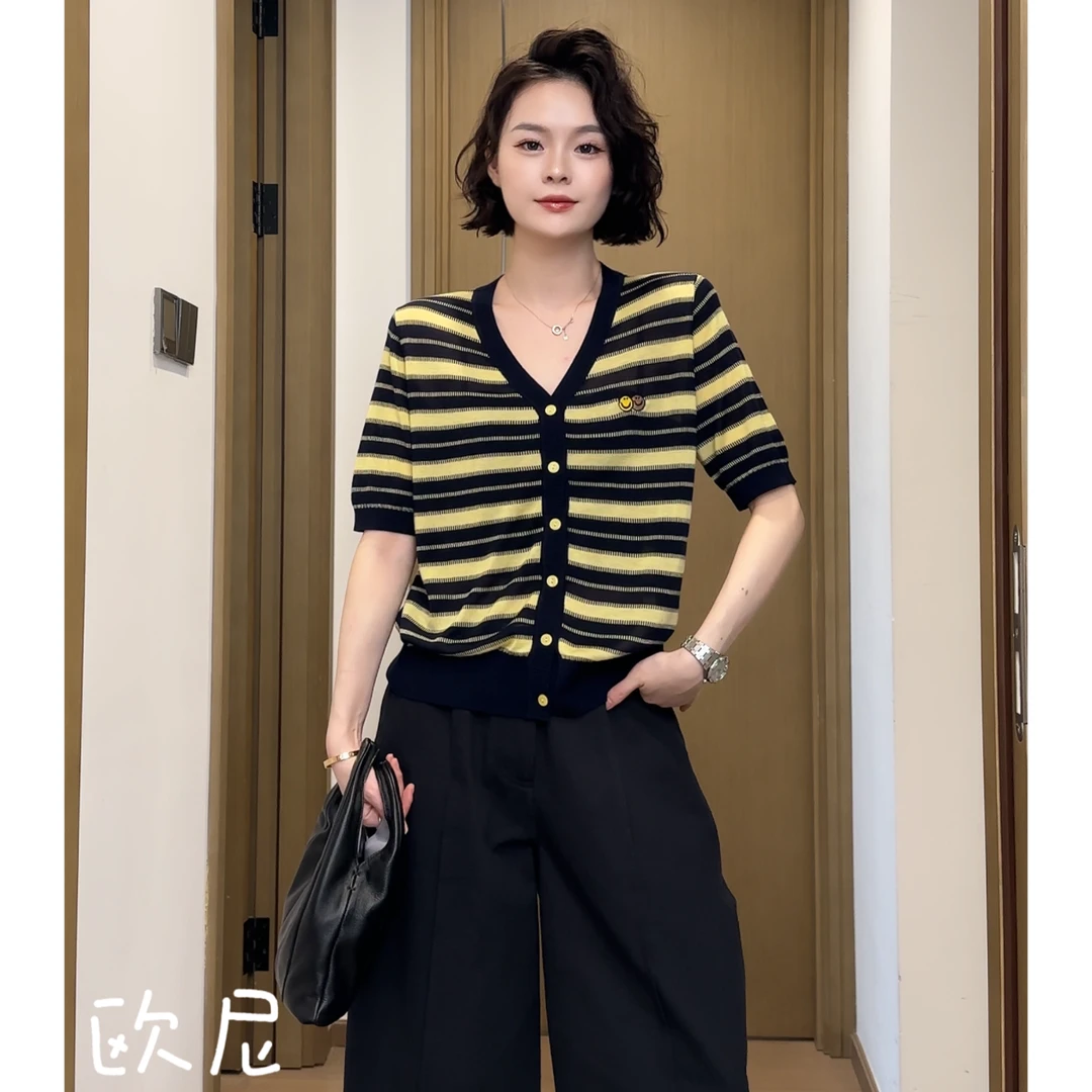 欧尼私服 2025夏V领单排扣短袖针织开衫显瘦百搭上衣2504C2175