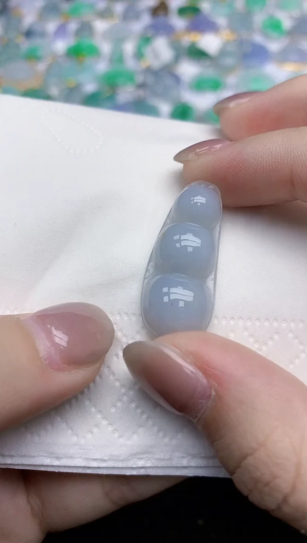 【闪购商品】翡翠颈饰未镶嵌天然翡翠A货