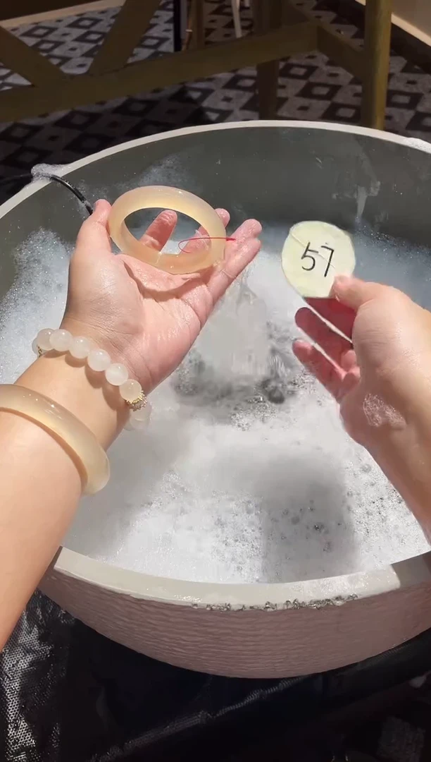 手镯玛瑙/玉髓未镶嵌76