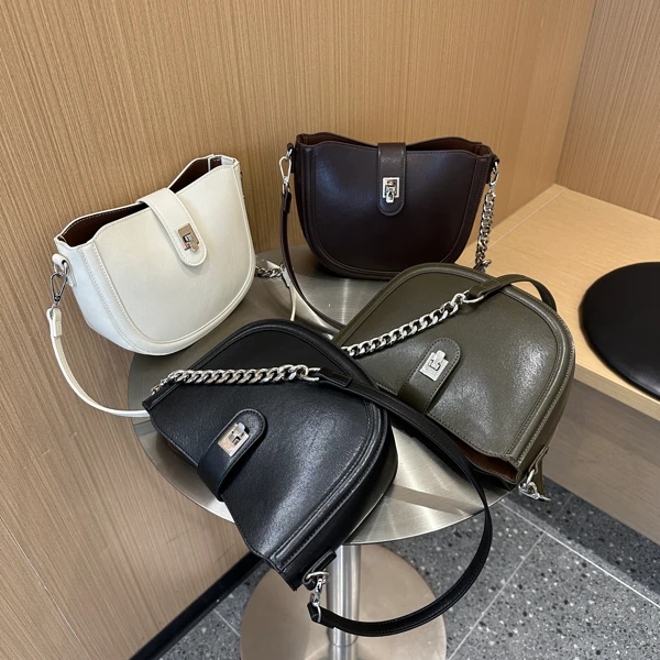 2025新款多隔层大容量经典大气马鞍包女包 YS 68010