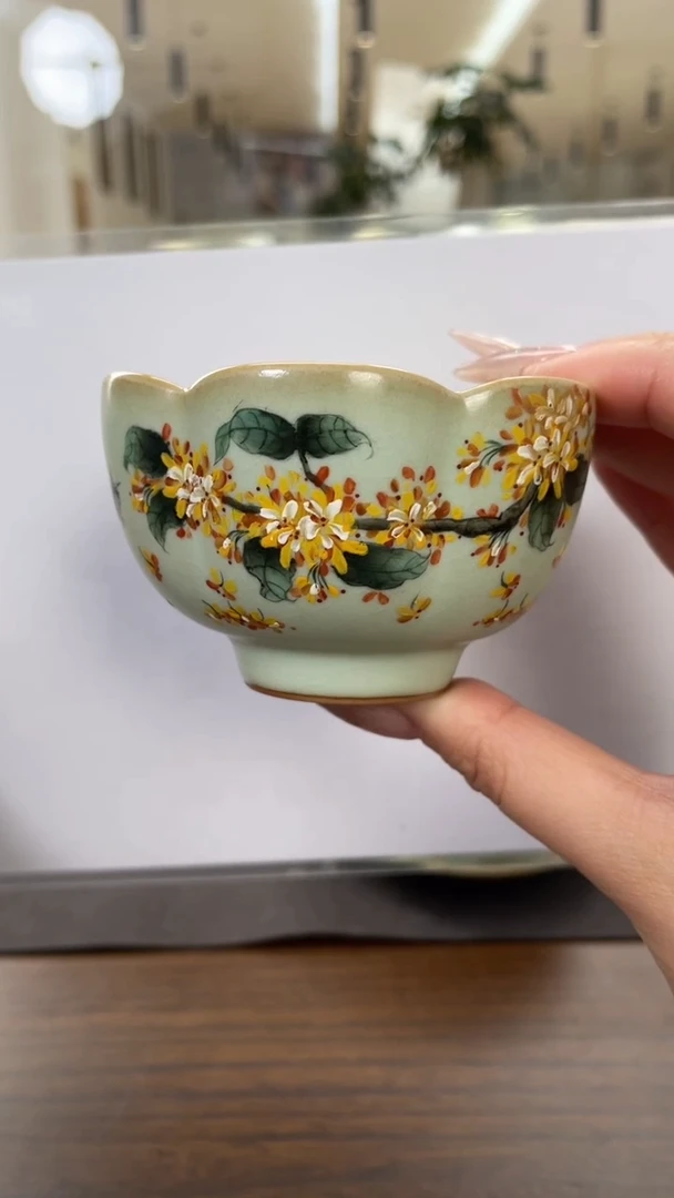 粉青余秀华彩绘荷华杯（桂花）