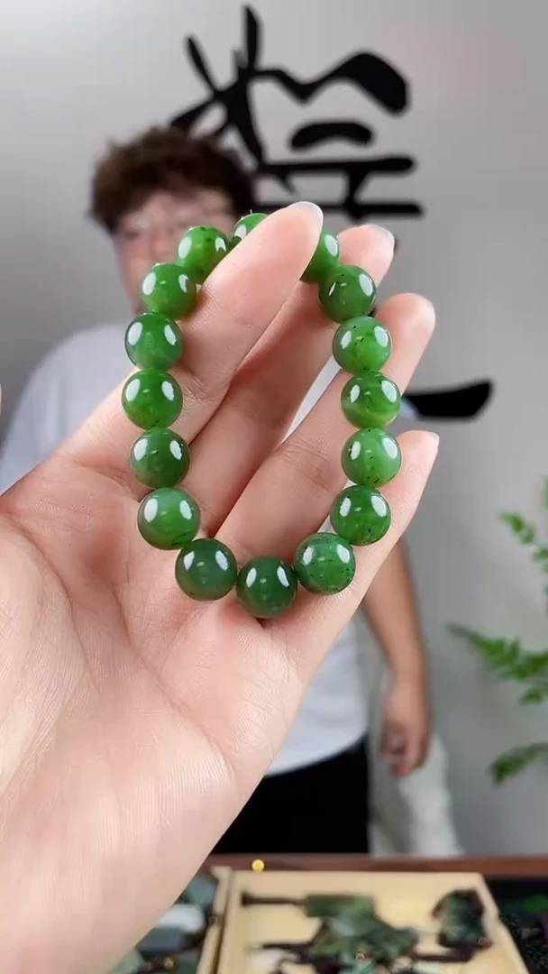 和田玉未镶嵌颈饰拍一发一，多样性发货