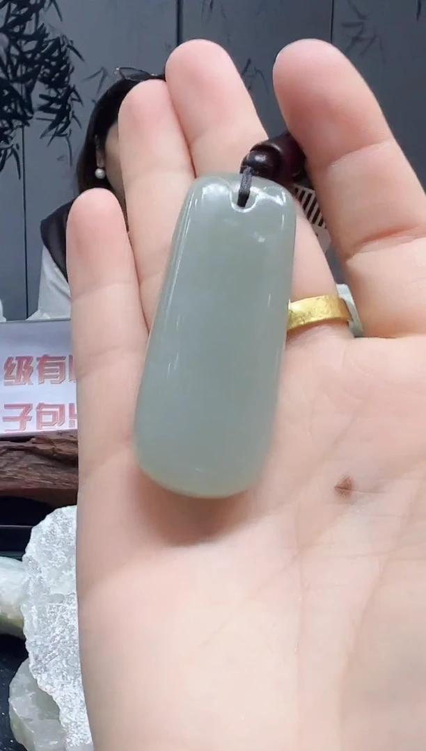 颈饰未镶嵌和田玉新疆和田玉无事牌