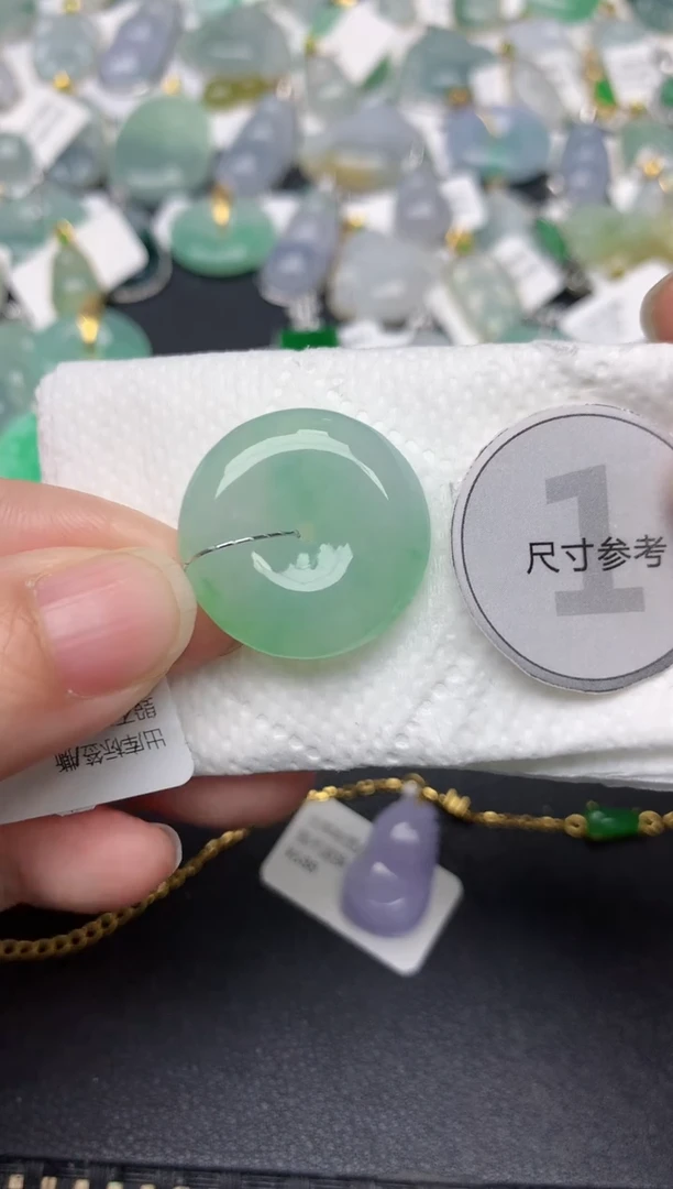 颈饰未镶嵌翡翠天然缅甸A货翡翠