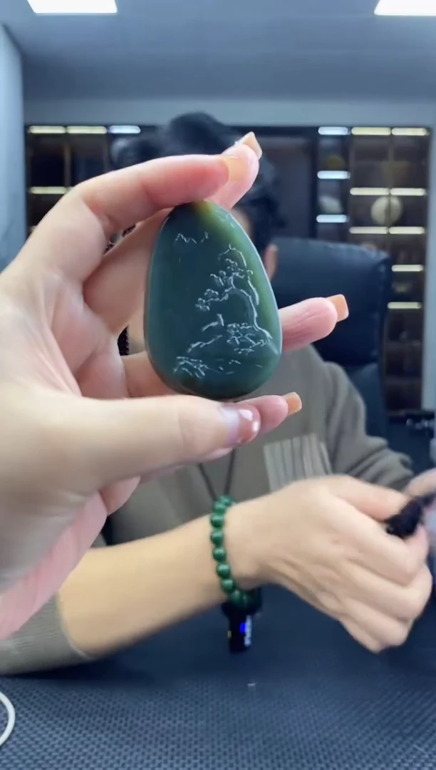 颈饰未镶嵌和田玉山水清货3