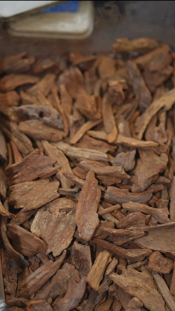 沉香沉香碎屑富森红土碳化沉水5克